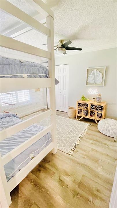 For Sale: $464,900 (3 beds, 2 baths, 1594 Square Feet)