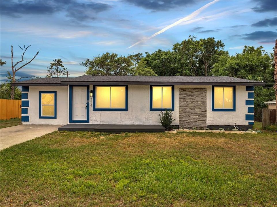 For Sale: $319,999 (3 beds, 2 baths, 1236 Square Feet)