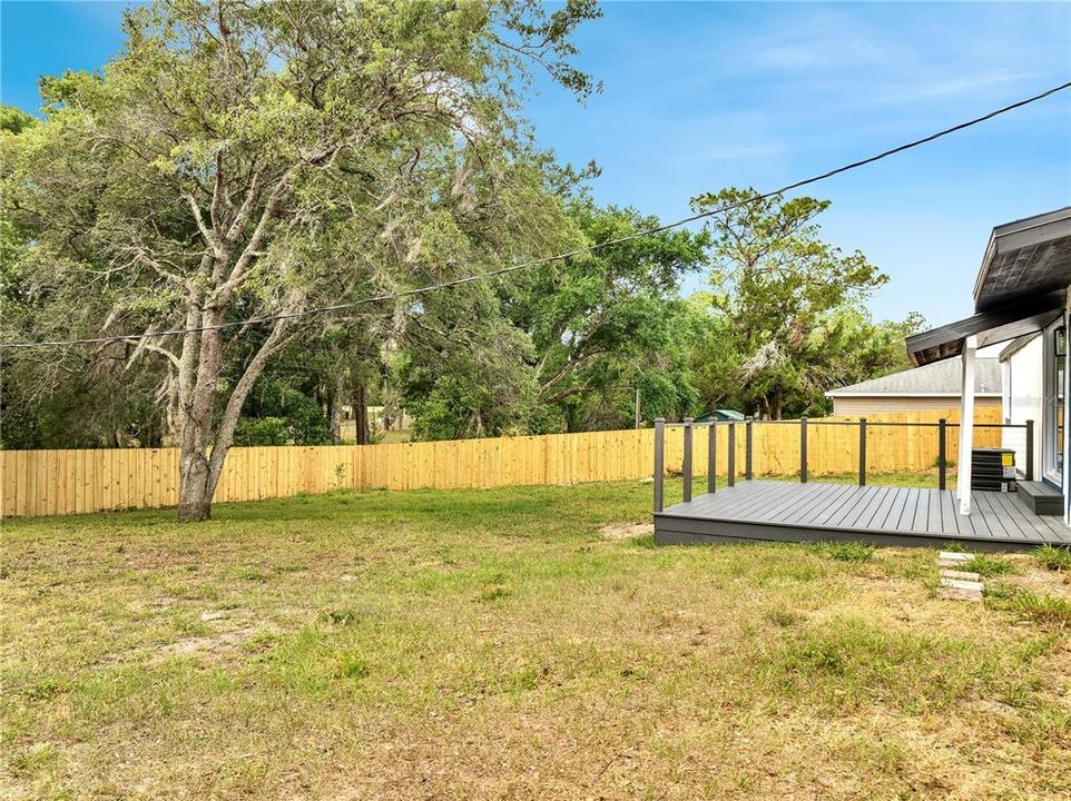 For Sale: $319,999 (3 beds, 2 baths, 1236 Square Feet)