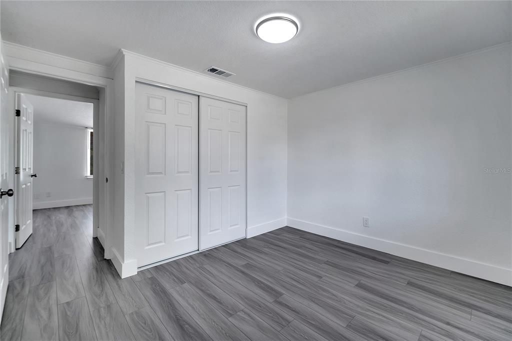 For Sale: $319,999 (3 beds, 2 baths, 1236 Square Feet)