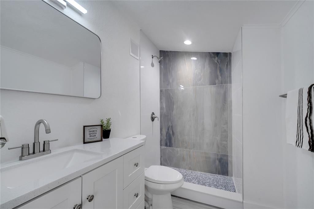 For Sale: $319,999 (3 beds, 2 baths, 1236 Square Feet)