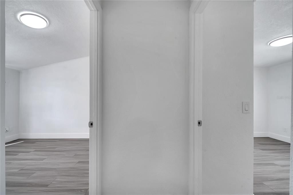 For Sale: $319,999 (3 beds, 2 baths, 1236 Square Feet)