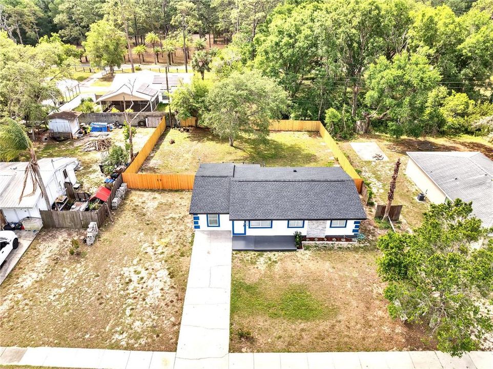 For Sale: $319,999 (3 beds, 2 baths, 1236 Square Feet)