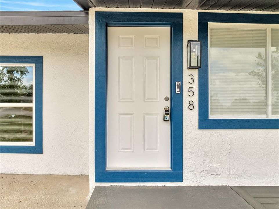 For Sale: $319,999 (3 beds, 2 baths, 1236 Square Feet)