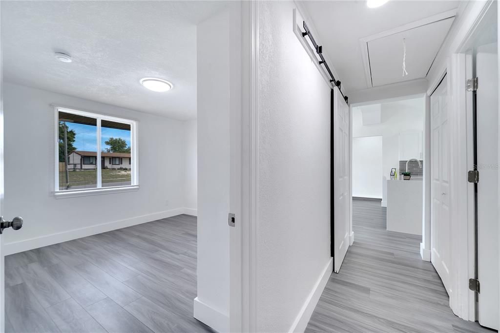 For Sale: $319,999 (3 beds, 2 baths, 1236 Square Feet)