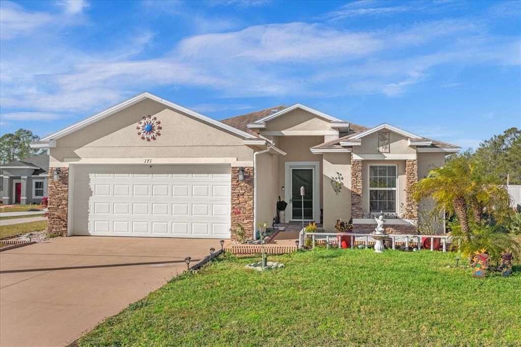 Recently Sold: $265,000 (3 beds, 2 baths, 1300 Square Feet)