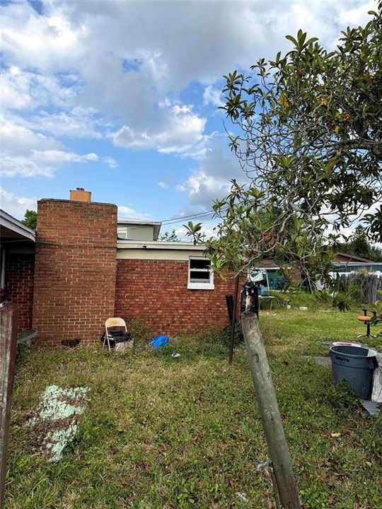 Active With Contract: $255,100 (4 beds, 1 baths, 1755 Square Feet)