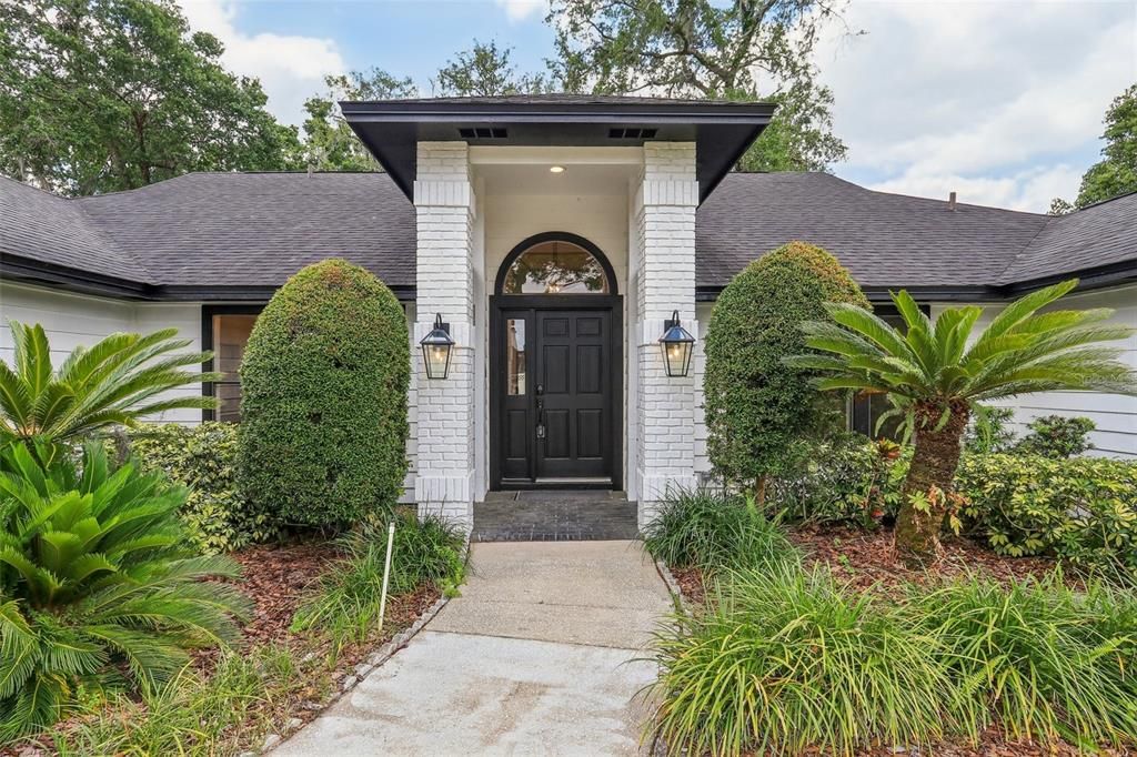 Vendido Recientemente: $679,900 (4 camas, 2 baños, 2398 Pies cuadrados)