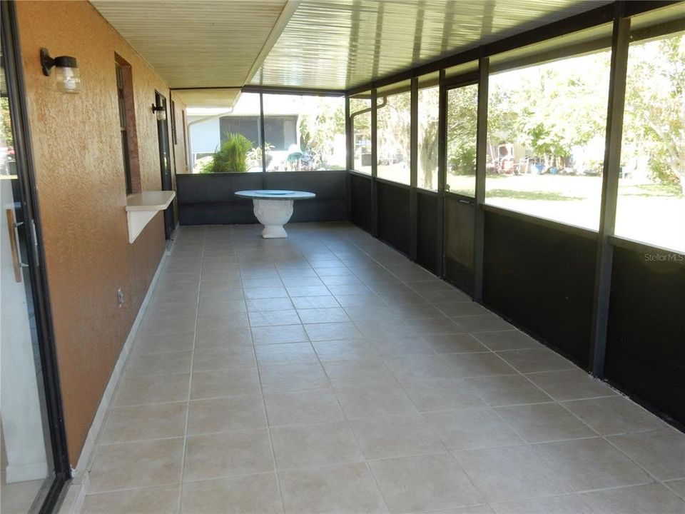 На продажу: $239,000 (3 спален, 2 ванн, 1641 Квадратных фут)