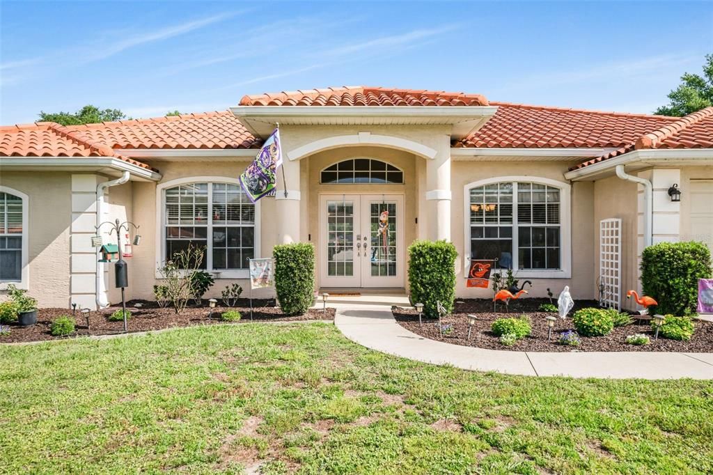 Recently Sold: $469,000 (4 beds, 3 baths, 2551 Square Feet)