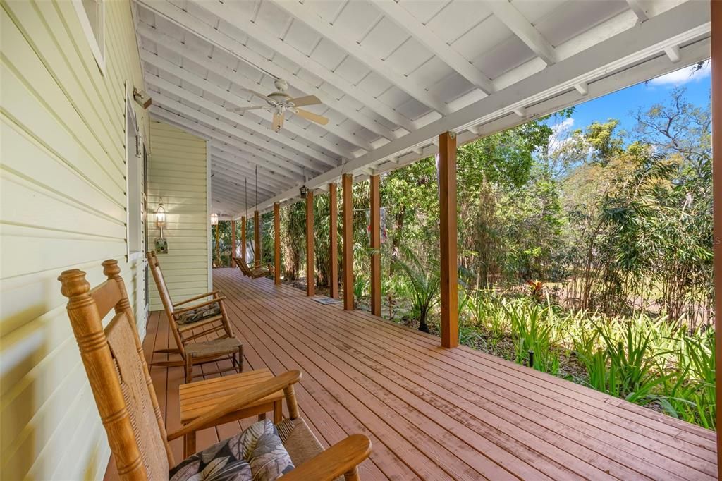 For Sale: $894,900 (3 beds, 2 baths, 2038 Square Feet)