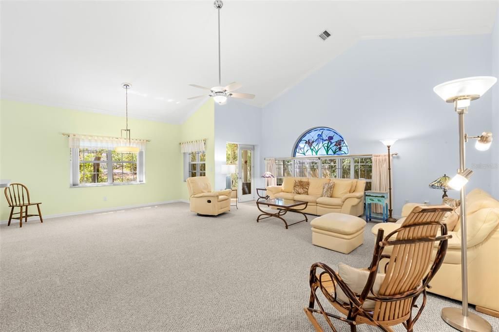 For Sale: $894,900 (3 beds, 2 baths, 2038 Square Feet)