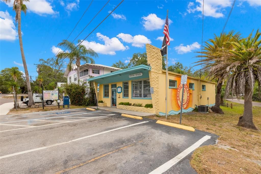 For Sale: $894,900 (3 beds, 2 baths, 2038 Square Feet)