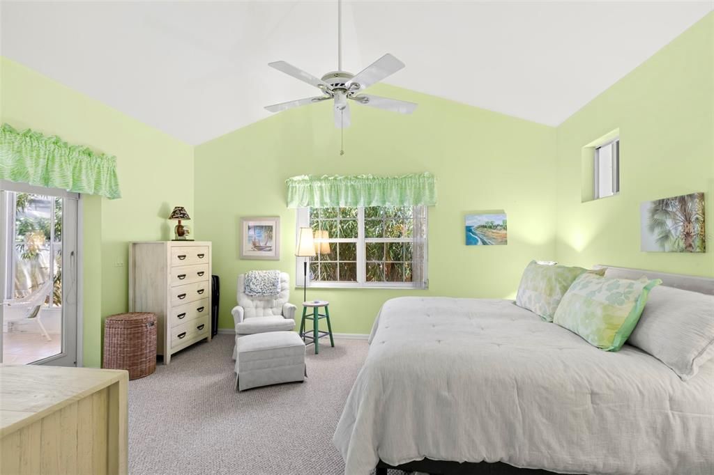 For Sale: $894,900 (3 beds, 2 baths, 2038 Square Feet)