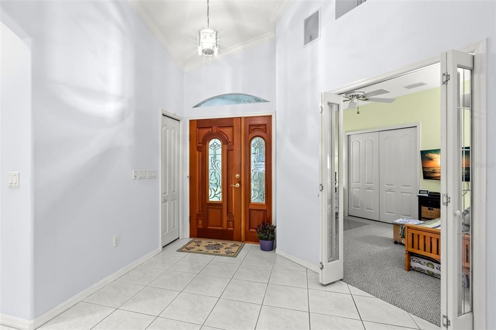 For Sale: $894,900 (3 beds, 2 baths, 2038 Square Feet)