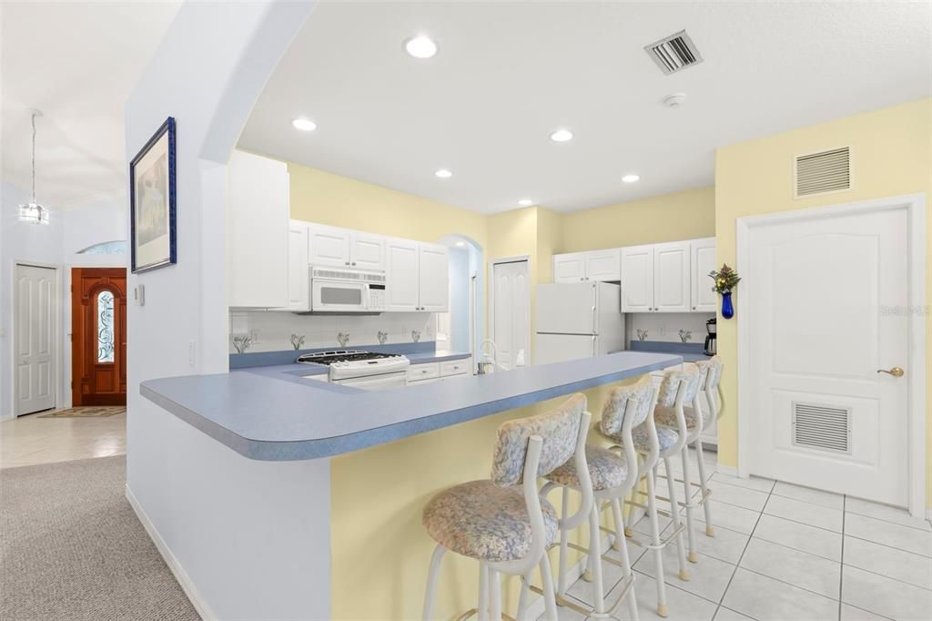For Sale: $894,900 (3 beds, 2 baths, 2038 Square Feet)