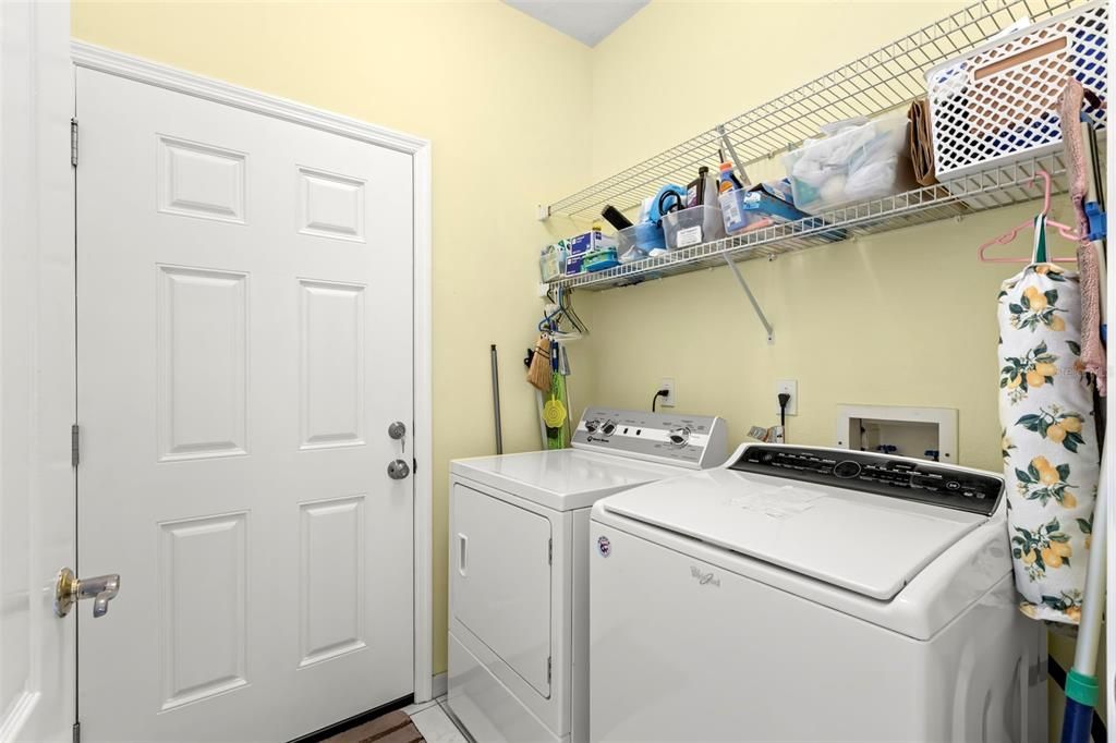 For Sale: $894,900 (3 beds, 2 baths, 2038 Square Feet)