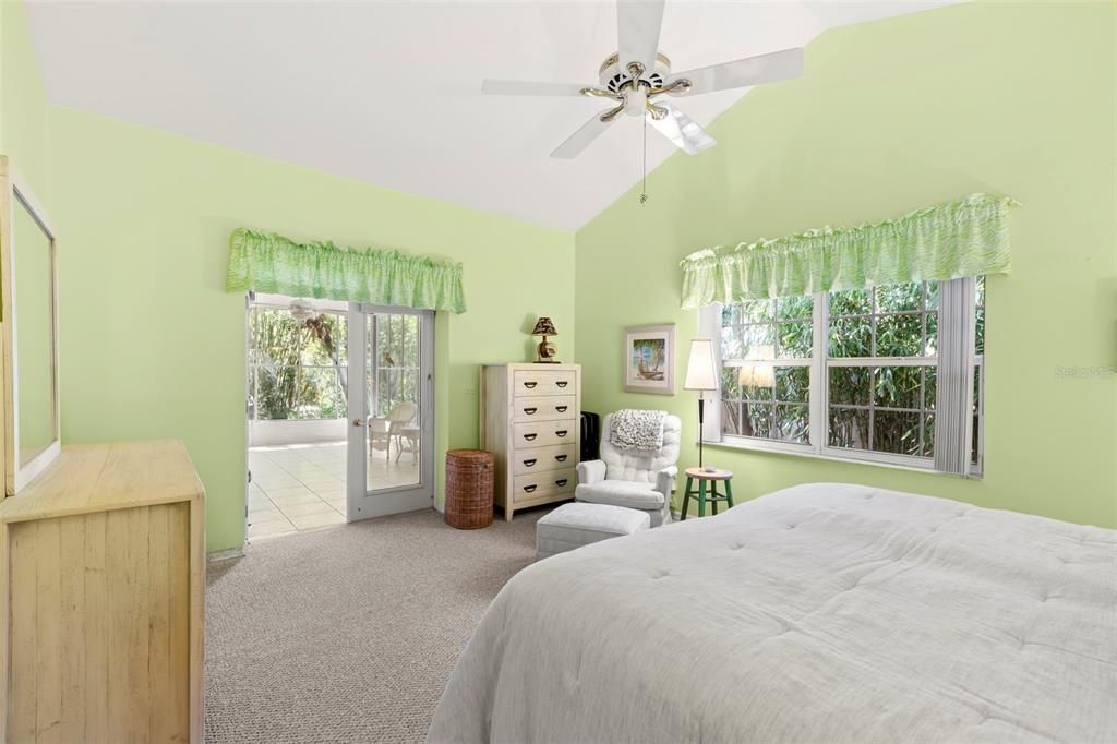 For Sale: $894,900 (3 beds, 2 baths, 2038 Square Feet)