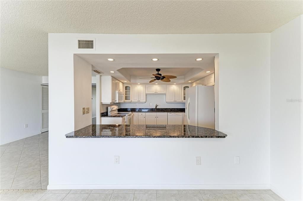 Active With Contract: $1,100,000 (2 beds, 2 baths, 1275 Square Feet)