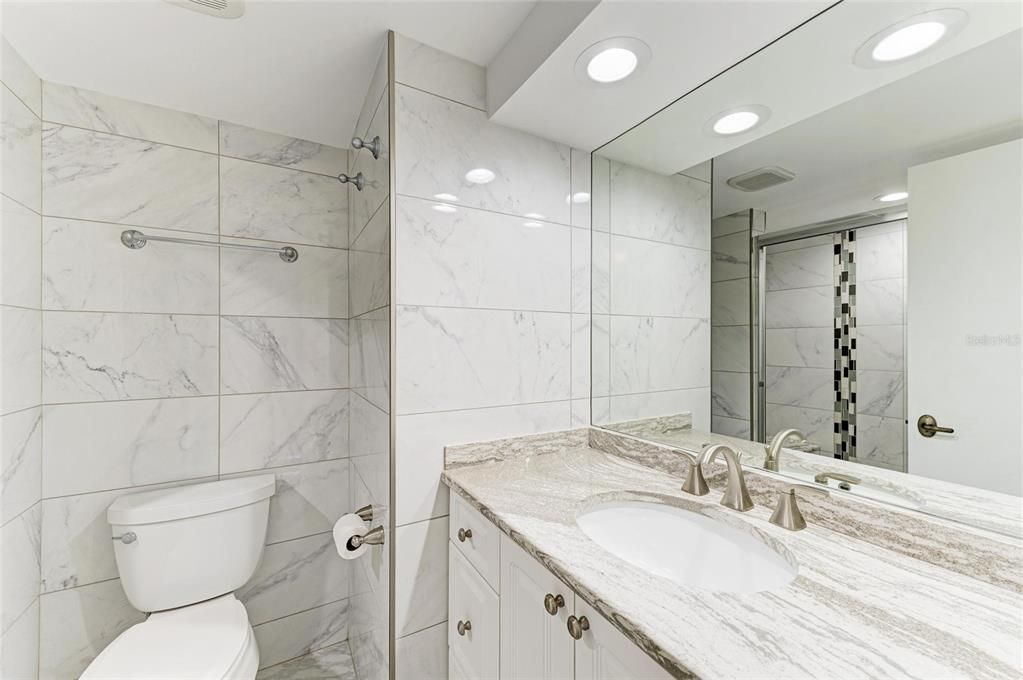 Active With Contract: $1,100,000 (2 beds, 2 baths, 1275 Square Feet)