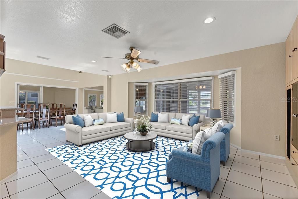 На продажу: $780,000 (5 спален, 4 ванн, 3682 Квадратных фут)