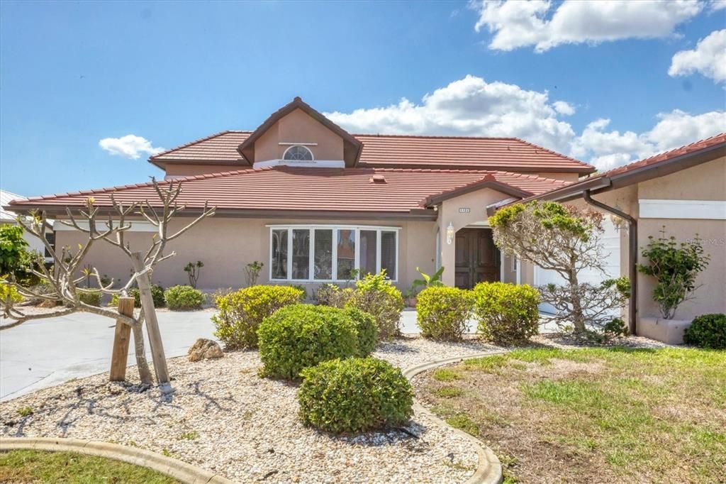 На продажу: $780,000 (5 спален, 4 ванн, 3682 Квадратных фут)