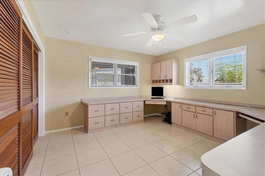 На продажу: $780,000 (5 спален, 4 ванн, 3682 Квадратных фут)