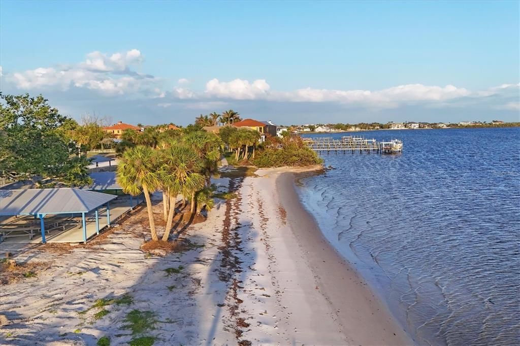 На продажу: $780,000 (5 спален, 4 ванн, 3682 Квадратных фут)