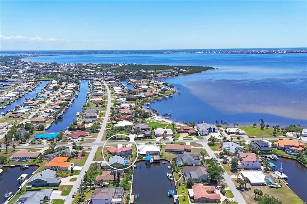 На продажу: $780,000 (5 спален, 4 ванн, 3682 Квадратных фут)