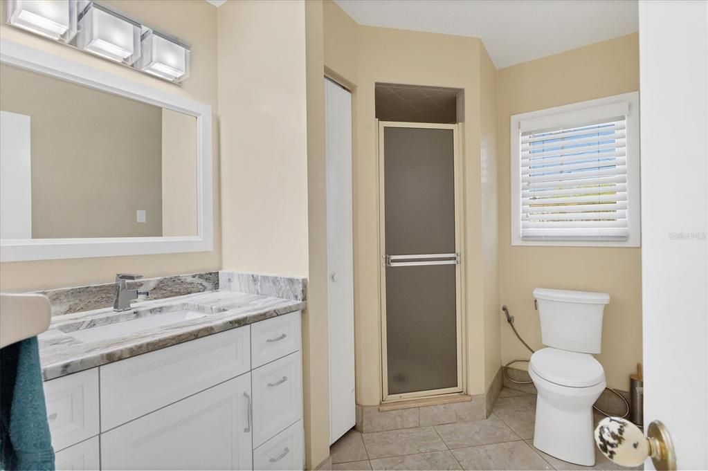 На продажу: $780,000 (5 спален, 4 ванн, 3682 Квадратных фут)