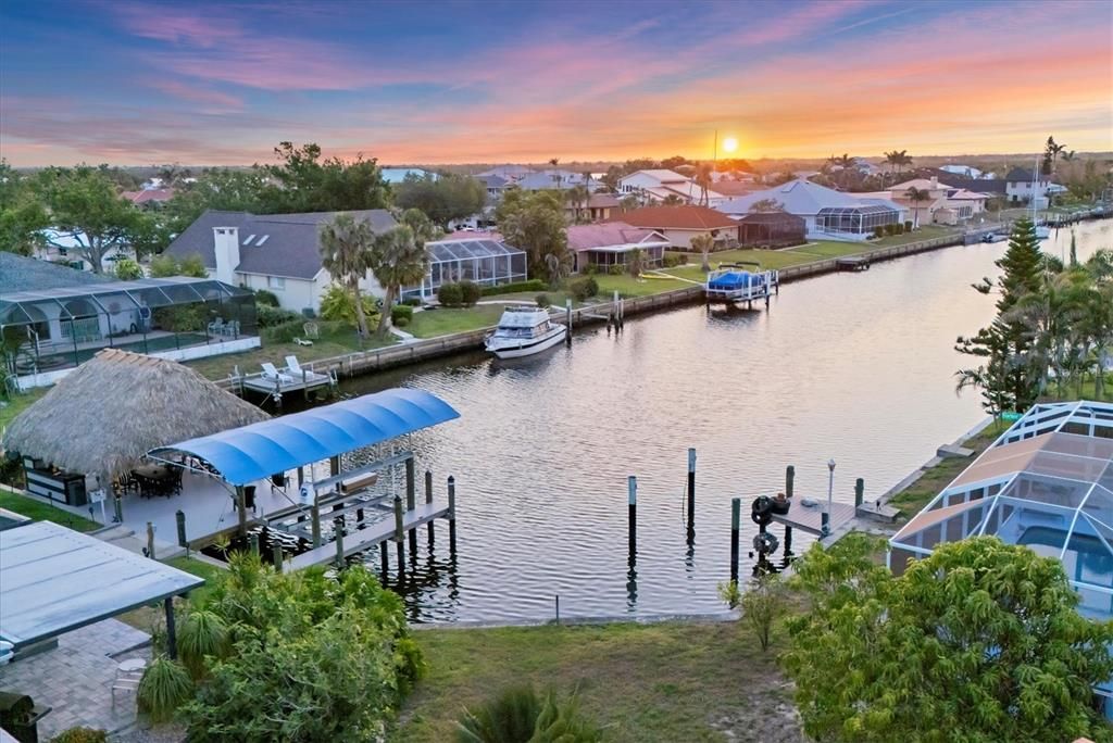 На продажу: $780,000 (5 спален, 4 ванн, 3682 Квадратных фут)