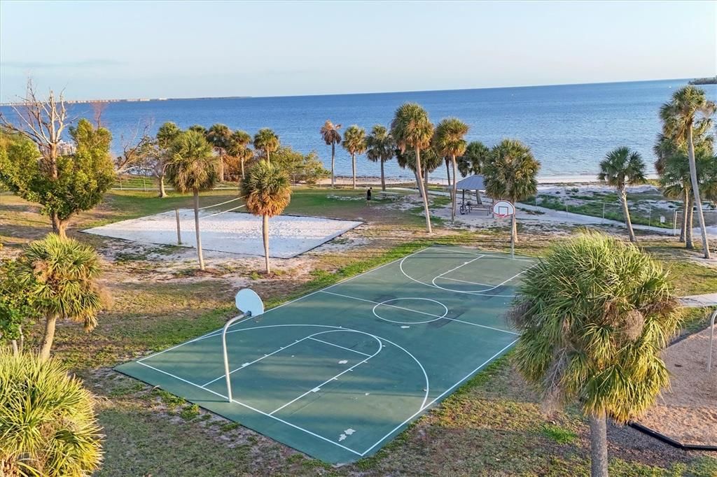 На продажу: $780,000 (5 спален, 4 ванн, 3682 Квадратных фут)