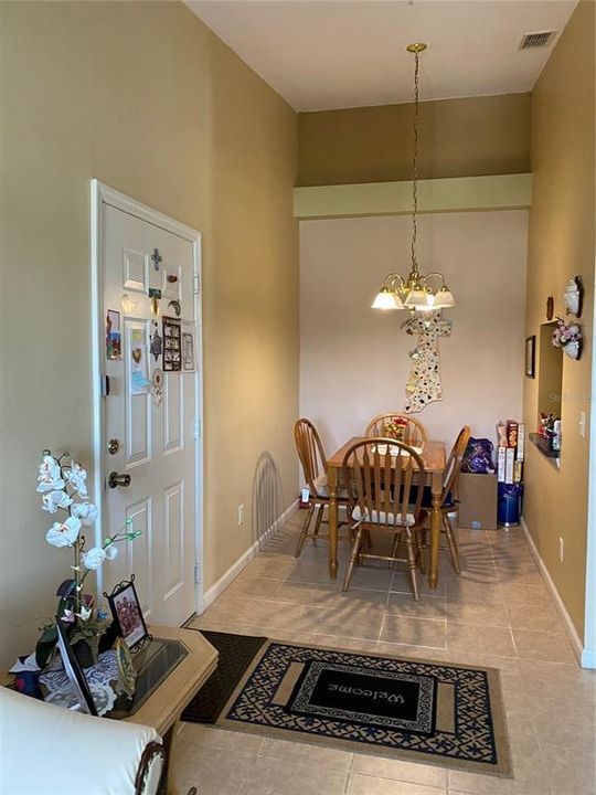 For Sale: $160,000 (2 beds, 2 baths, 800 Square Feet)