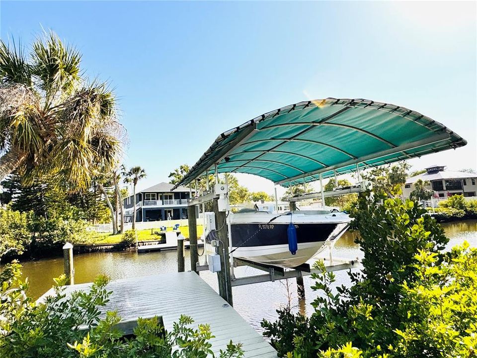 En Venta: $749,900 (3 camas, 2 baños, 1690 Pies cuadrados)