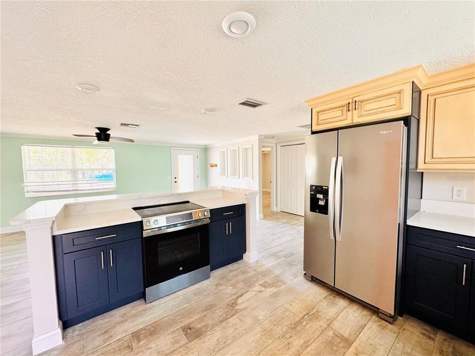 En Venta: $749,900 (3 camas, 2 baños, 1690 Pies cuadrados)