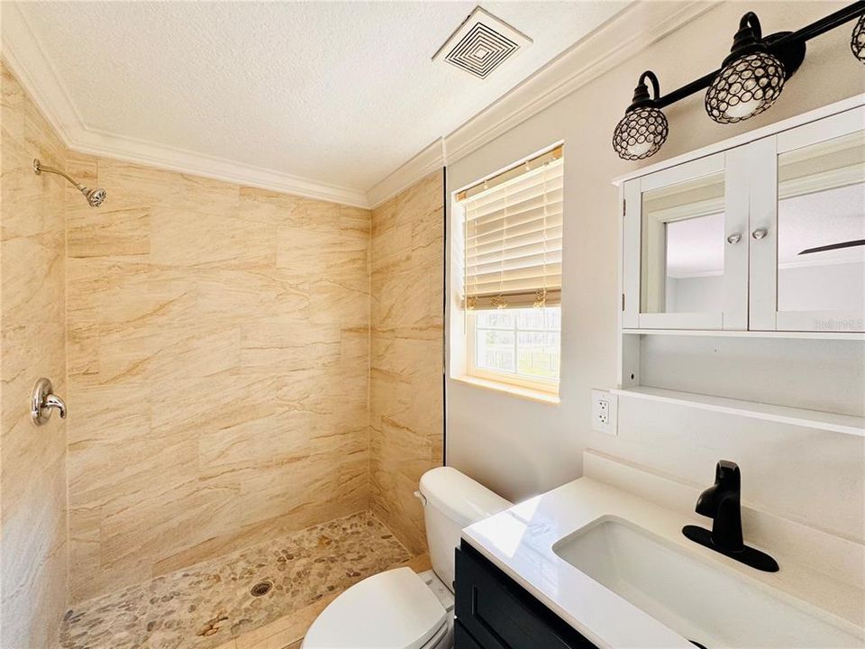 En Venta: $749,900 (3 camas, 2 baños, 1690 Pies cuadrados)