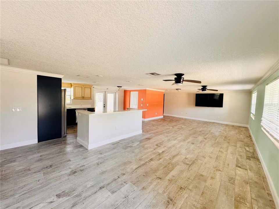 En Venta: $749,900 (3 camas, 2 baños, 1690 Pies cuadrados)