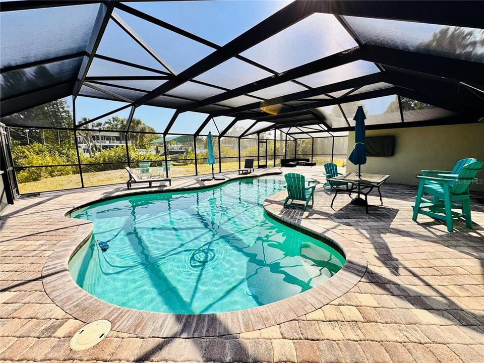 En Venta: $749,900 (3 camas, 2 baños, 1690 Pies cuadrados)