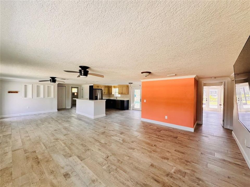 En Venta: $749,900 (3 camas, 2 baños, 1690 Pies cuadrados)