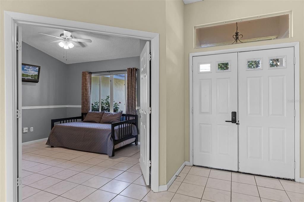 For Sale: $475,000 (3 beds, 2 baths, 1578 Square Feet)