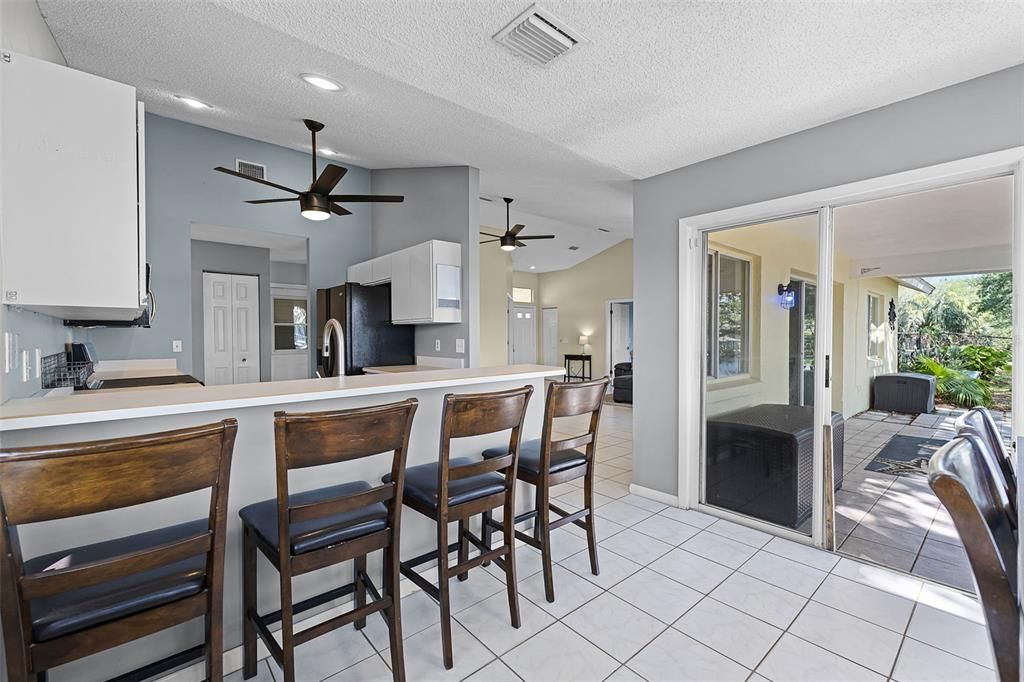 For Sale: $475,000 (3 beds, 2 baths, 1578 Square Feet)