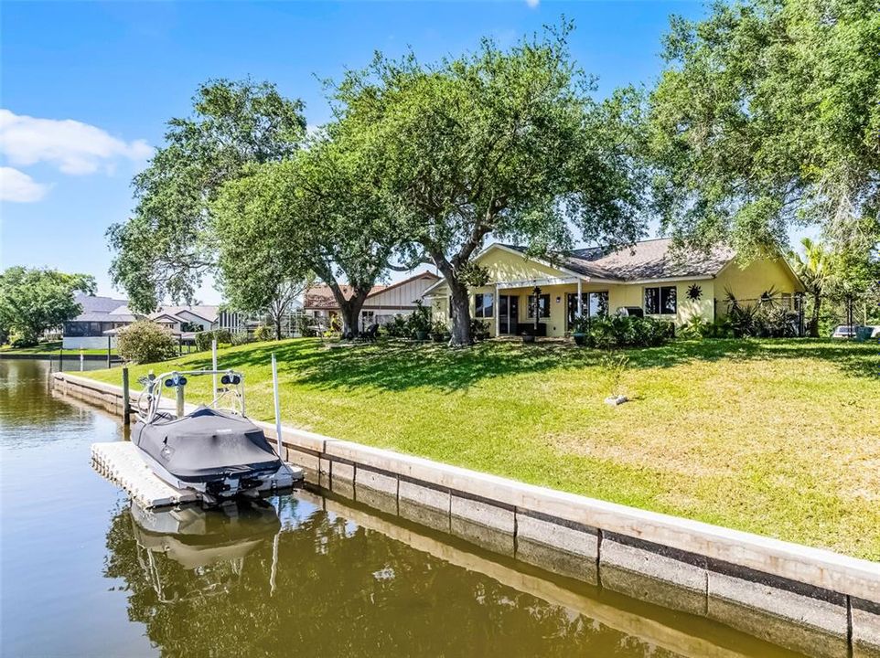 For Sale: $475,000 (3 beds, 2 baths, 1578 Square Feet)