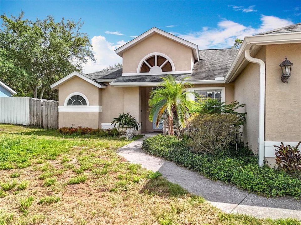 For Sale: $341,900 (3 beds, 2 baths, 1466 Square Feet)