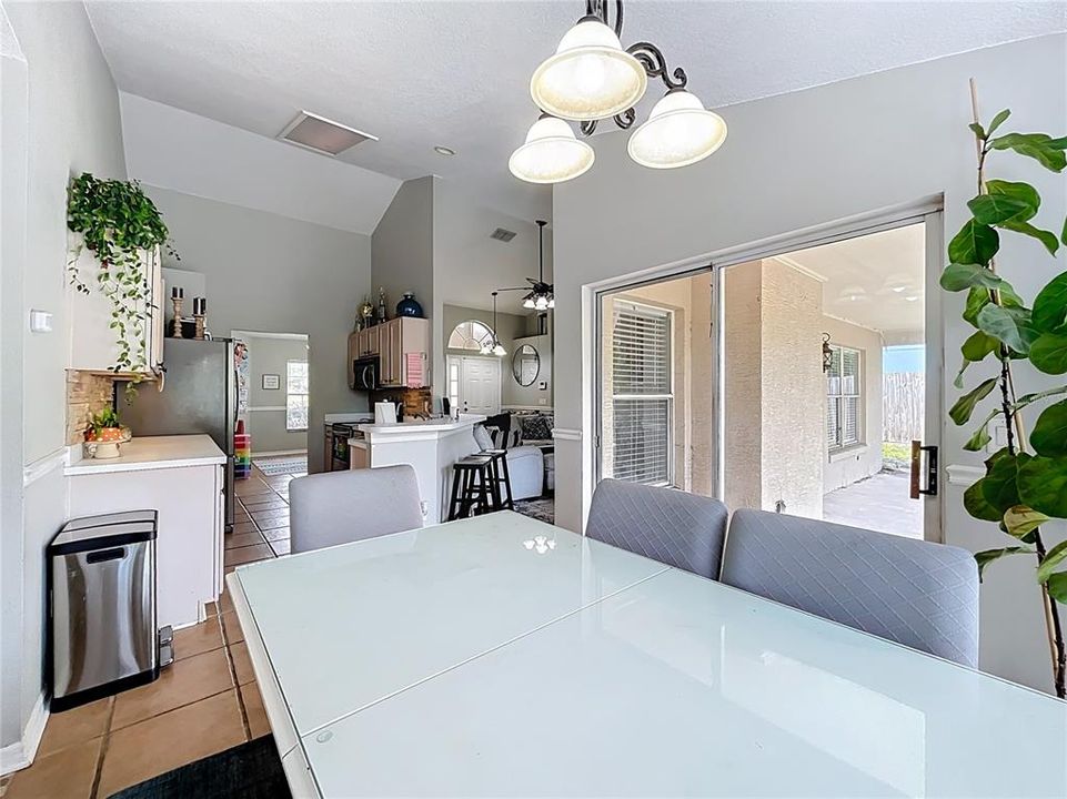 For Sale: $341,900 (3 beds, 2 baths, 1466 Square Feet)