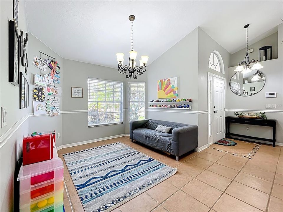 For Sale: $341,900 (3 beds, 2 baths, 1466 Square Feet)