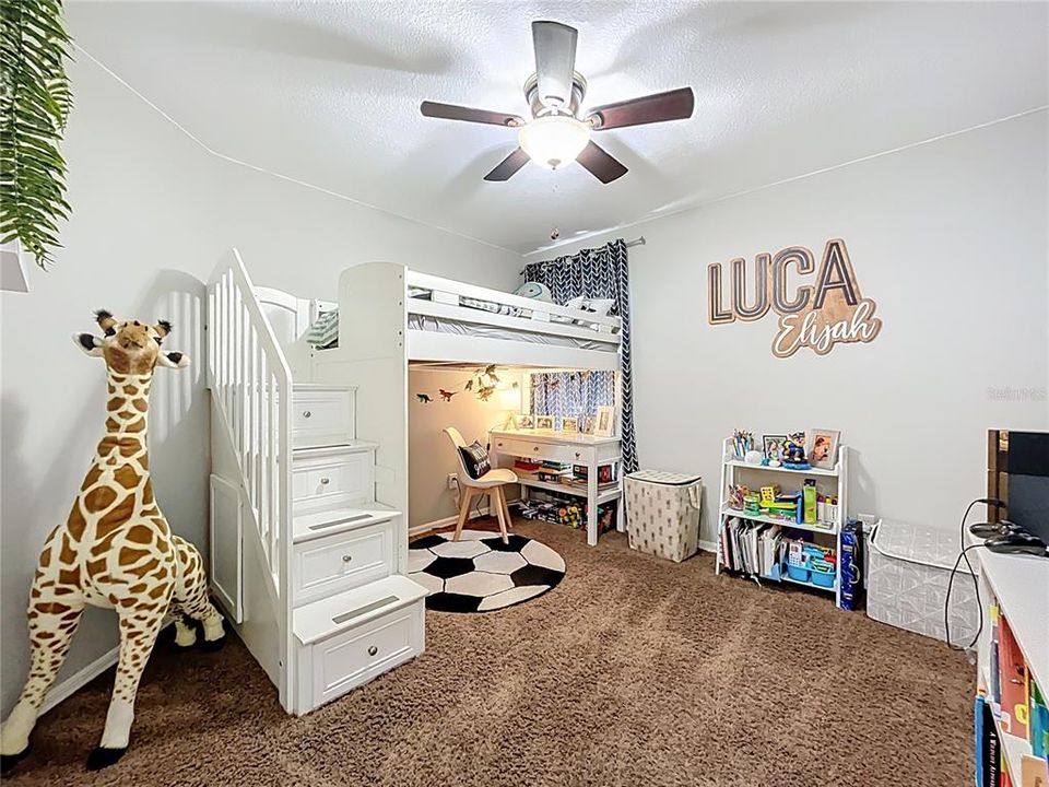 For Sale: $341,900 (3 beds, 2 baths, 1466 Square Feet)