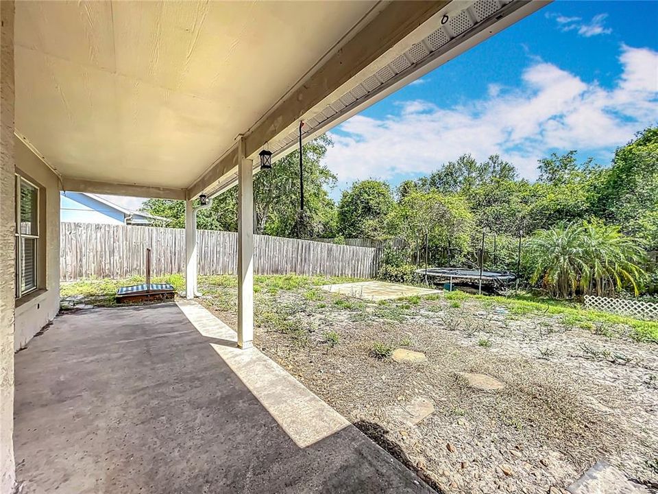 For Sale: $341,900 (3 beds, 2 baths, 1466 Square Feet)