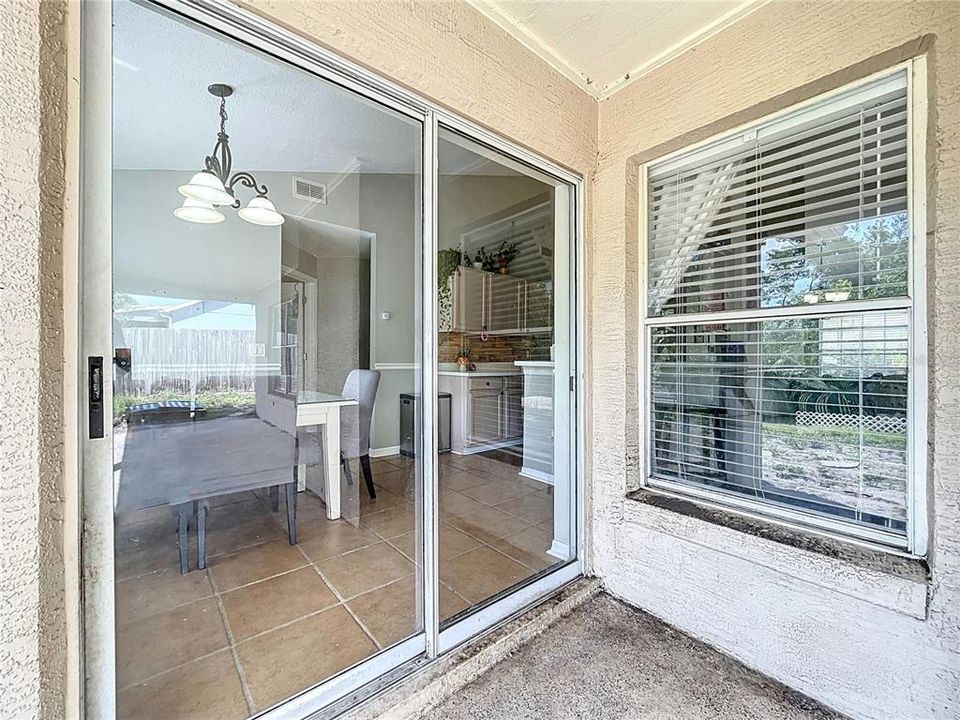 For Sale: $341,900 (3 beds, 2 baths, 1466 Square Feet)