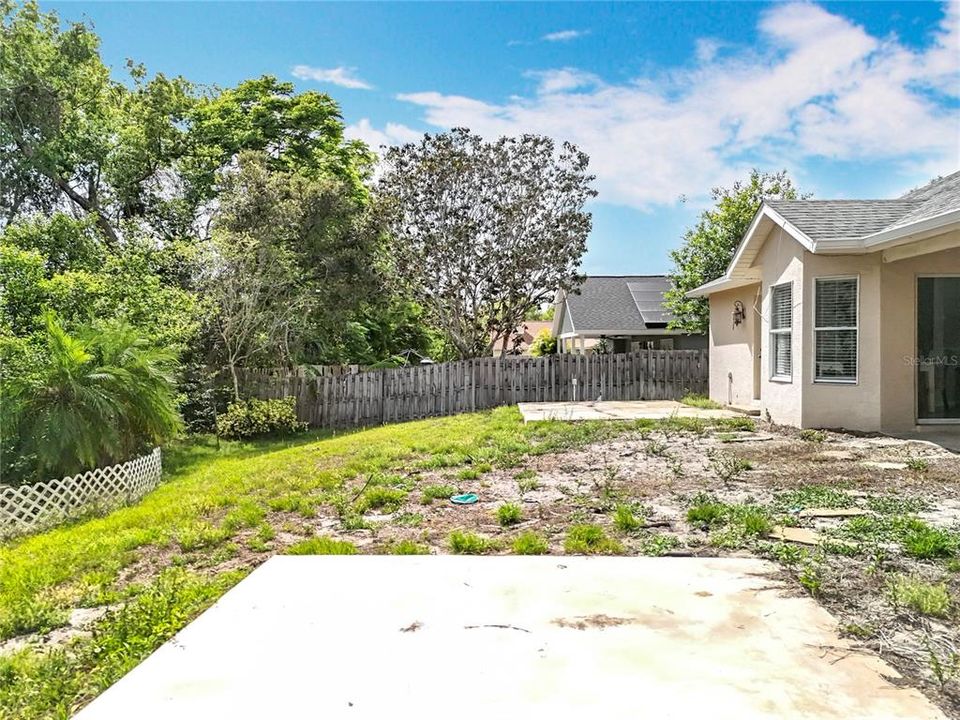 For Sale: $341,900 (3 beds, 2 baths, 1466 Square Feet)