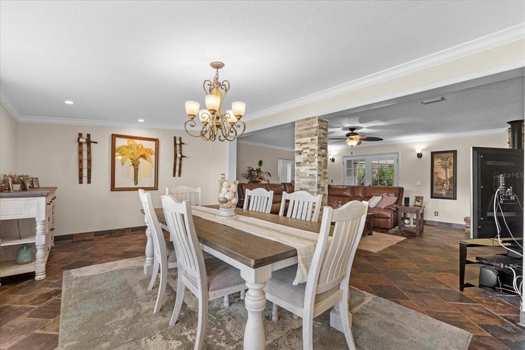 For Sale: $1,775,000 (4 beds, 3 baths, 2786 Square Feet)